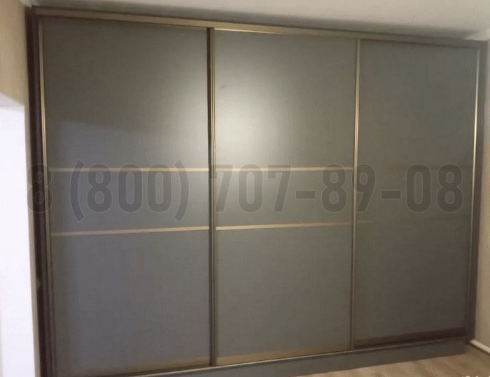 Шкаф трехдверный в Клину